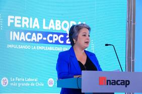 Ministra Jara participa en inauguración de Feria Laboral Inacap-CPC 2024 que ofrece más de 20 mil vacantes