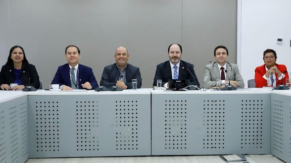 La dura negociación por salario mínimo que se anticipa entre el gobierno y la CUT