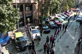 El Tesla Model 3 podría terminar trabajando de taxi colectivo, gracias al programa de renovación de vehículos