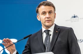 Macron propone iniciar consultas para convertir a Europa en una “potencia geopolítica” fuerte e independiente