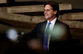 Escándalo político en Uruguay: Lacalle Pou busca calmar crisis política con más salidas de su gabinete