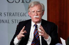 John Bolton: “Trump quiere que las guerras desaparezcan, pero eso no significa que sepa cómo hacerlo”