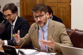 El golpe a la mesa de Boric que terminó con la renuncia de Pardow a Energía por error en las tarifas de la luz