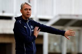 El duro informe arbitral que complica a Tiago Nunes en la UC tras su expulsión ante San Luis de Quillota