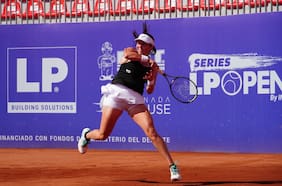 Fernanda Labraña va por la corona en el W15 de Santiago y su primer título