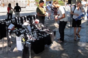 Por qué una ciudad siciliana decidió prohibir los souvenirs con temática de la mafia