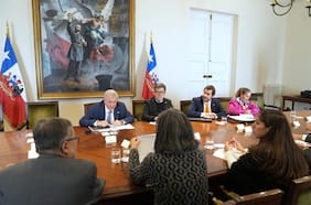 Kast hace su primer apriete comunicacional al gabinete