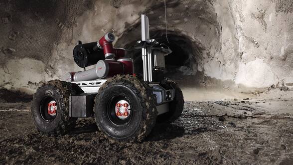 Robots en los túneles: la futurista tecnología de un ingeniero y un diseñador chilenos que está transformando la minería