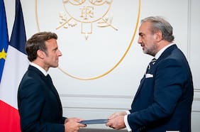 Tras salida de embajador Capdevilla: diplomáticos de carrera acusan inexistencia de debido proceso en tramitación de sumarios