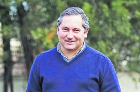 Presidente Aubert, el director al que la U sacó del grupo de Whatsapp de la rebelión