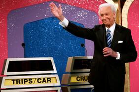 Muere Bob Barker, el icónico presentador estadounidense recordado en Chile en el Miss Universo que ganó Cecilia Bolocco