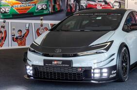 Toyota celebra los 100 años de Le Mans con un agresivo Prius