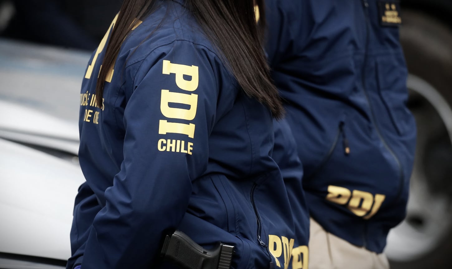 PDI investiga homicidio de joven de 23 años en Colina. Imagen referencial.