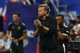 DT de Canadá destaca la actitud de la Roja: “Chile lo puso difícil; se mantuvo agresivo, incluso con dos hombres menos”
