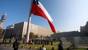 S&P ratifica calificación de Chile y Moody’s dice que podría mejorarla si el próximo gobierno avanza rápido en la consolidación fiscal