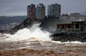 Aviso de marejadas hasta el lunes: revisa las zonas afectadas y horarios de mayor oleaje