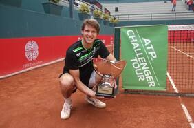 Nicolás Jarry es campeón en Lima y firma su segundo título de la temporada