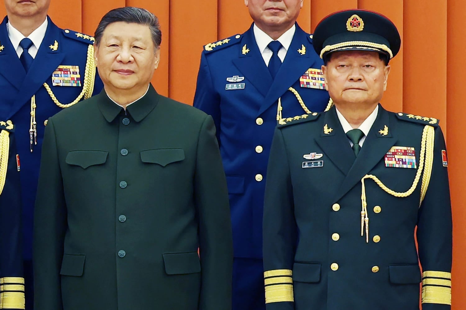 Xi Jinping culmina la purga del que fuera su principal asesor en el Ejército chino expulsándolo del Parlamento