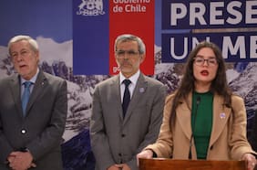 Ministro de Justicia apunta a control de transferencias en proyecto sobre rentas regionales