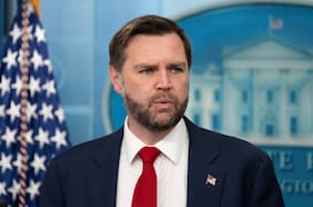 Vance sostiene que Israel no puede resolver sus problemas de seguridad “a base de violencia”