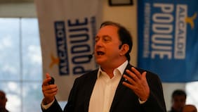 Poduje defiende a alcalde de Penco tras críticas de Orellana y acusa al gobierno de no asumir responsabilidades en la reconstrucción por incendios