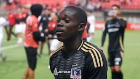 Manley Clerveaux rompe el silencio tras su salida de Colo Colo: “He visto comentarios que no me gustan; no voy a pelotudear”