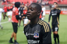 Manley Clerveaux rompe el silencio tras su salida de Colo Colo: “He visto comentarios que no me gustan; no voy a pelotudear”