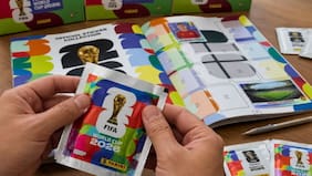 Fiebre por el álbum del Mundial: filas, láminas agotadas e interés transversal reflejan un fenómeno poco visto en Chile