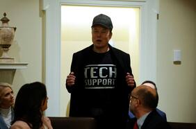 Elon Musk se reúne con el gabinete y el gobierno promete más despidos