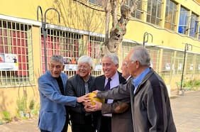 Gimnasios de colegio de Ñuñoa llevarán nombres de históricos cracks del Mundial del 62