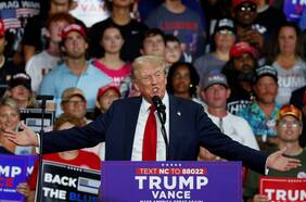 En caso de victoria de Trump, los economistas prevén una reactivación de la inflación y una Fed más cautelosa