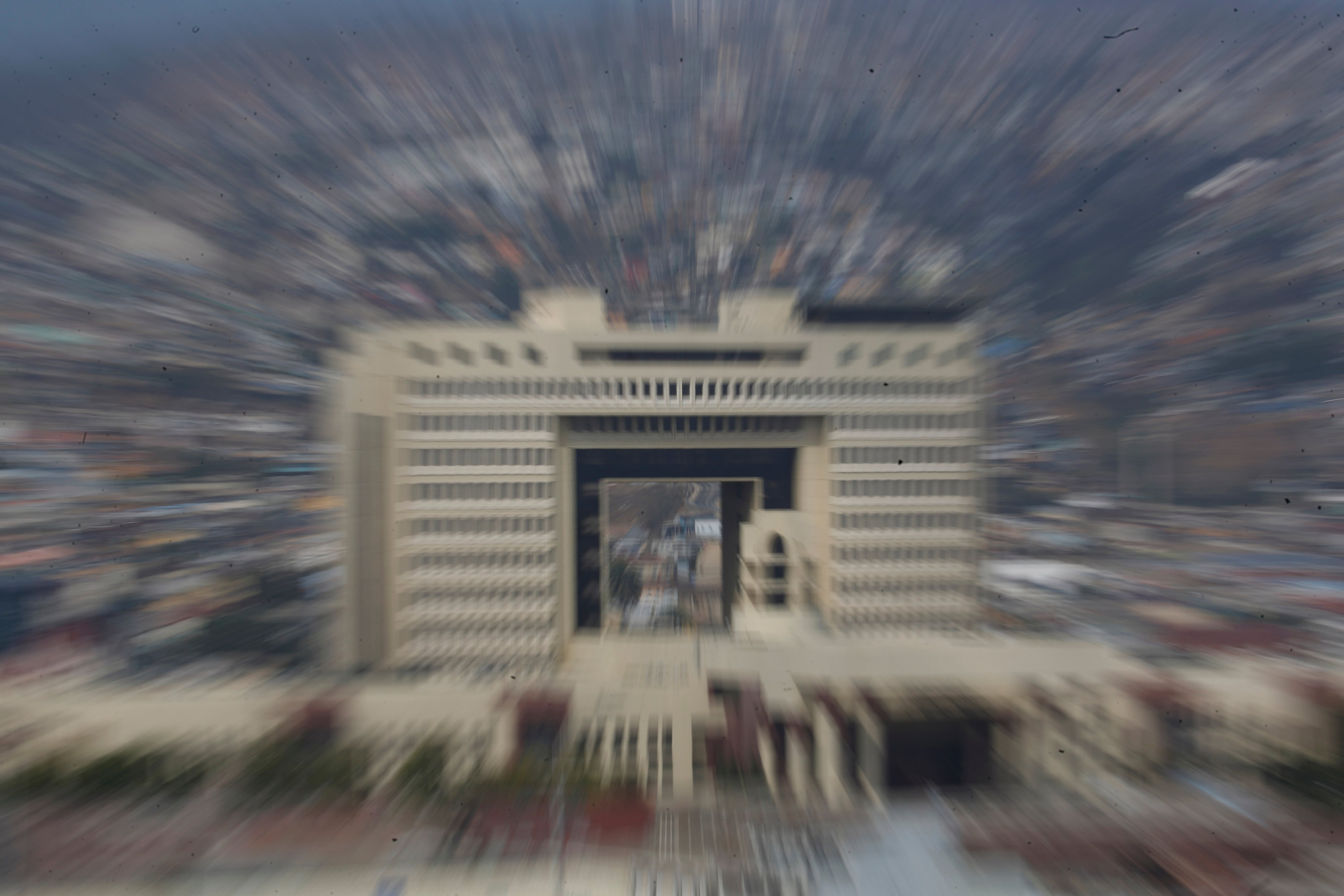 Kast a Debate: Reconstrucción Nacional en Riesgo