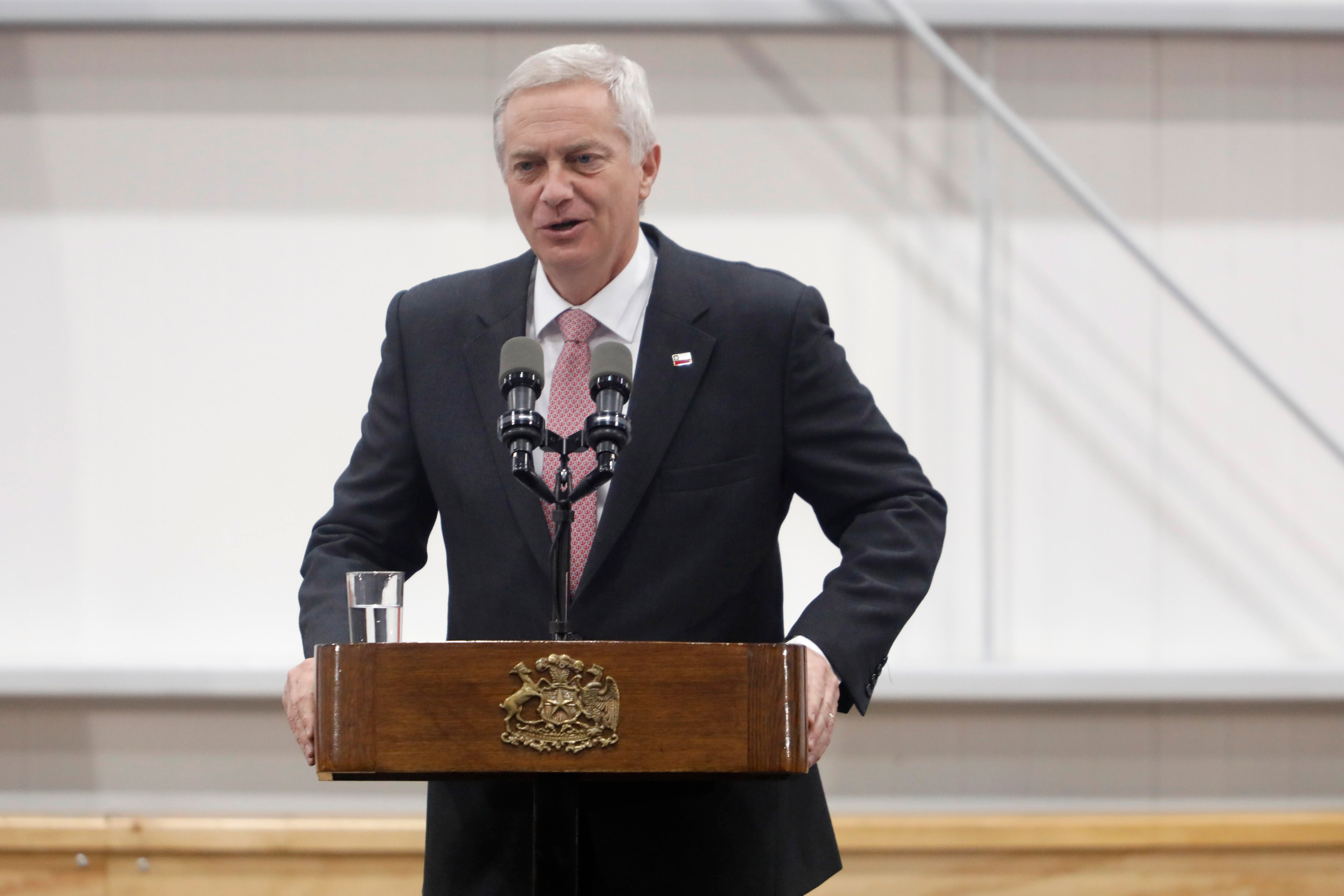 Kast mantiene urgencia de megarreforma pese a advertencias del Consejo Fiscal Autónomo