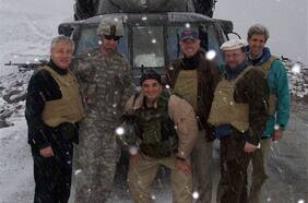 Intérprete afgano que ayudó a rescatar a Biden en 2008 se quedó atrás después de la salida de Estados Unidos