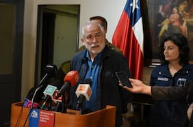 Ministro Montes llama a acelerar las investigaciones por intencionalidad en los incendios en Biobío