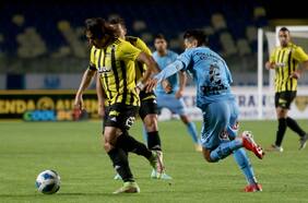 Arturo Sanhueza explota tras el error del arbitraje: “Ahora, ¿a quién hay que echar?”