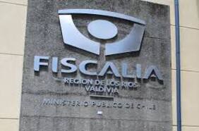 Condenan por femicidio frustrado a hombre que atacó a su esposa con un martillo en Panguipulli