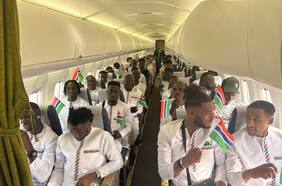 Rozando la tragedia: avión que transportaba a la selección de Gambia se queda sin oxígeno en pleno vuelo