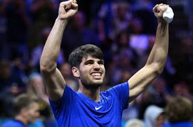 Tabilo se queda sin Laver Cup: Carlos Alcaraz vence a Taylor Fritz y le da el título al equipo de Europa
