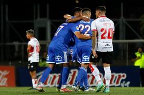 La U se permite celebrar: tercer triunfo al hilo y duerme en el liderato