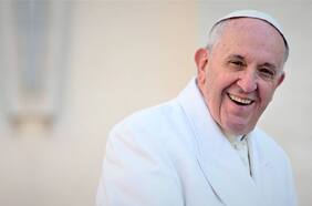 El Papa Francisco en su autobiografía: de salvarse de un atentado en Irak a su fanatismo por el fútbol y Perón