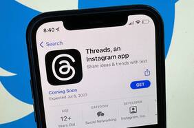 Twitter explica por qué limitó la lectura de tuits, mientras Mark Zuckerberg anunció a su competidor Threads