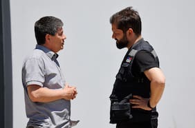 Reaparición de Monsalve revela contradicciones tras su salida del gobierno e incomoda a La Moneda