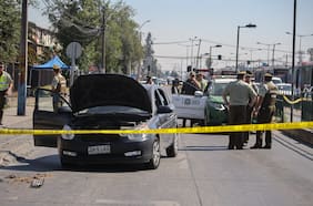 Banda cierra “tour delictual” intentando atropellar a carabineros en San Ramón