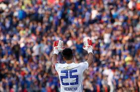 No va más: Johnny Herrera se retira del fútbol a los 39 años