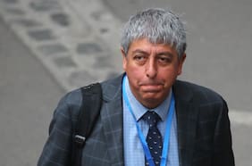 Defensor Víctor Providel concurre a citación como imputado en causa por amenazas contra la denunciante de Monsalve