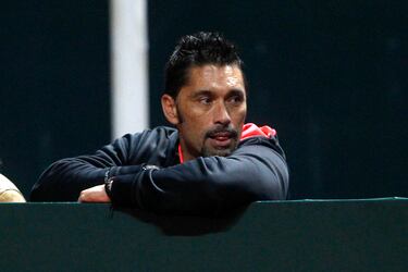 Marcelo Ríos durante un partido de Copa Davis.