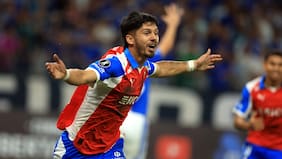 Héroe ante Cruzeiro en el Mineirao: Jimmy Martínez, el volante que no rindió en la U y que revive en la UC como figura