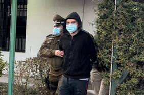 Cantante urbano es detenido por conducir un vehículo robado en La Cisterna: cuenta con antecedentes policiales