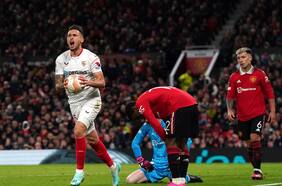 Europa League: Sevilla sale con vida en su visita a Manchester United en la ida por los cuartos de final